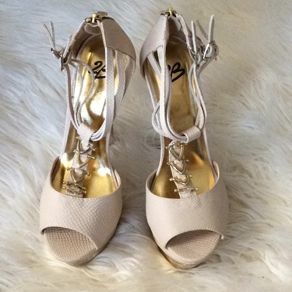 2Bbebe size 8 heels